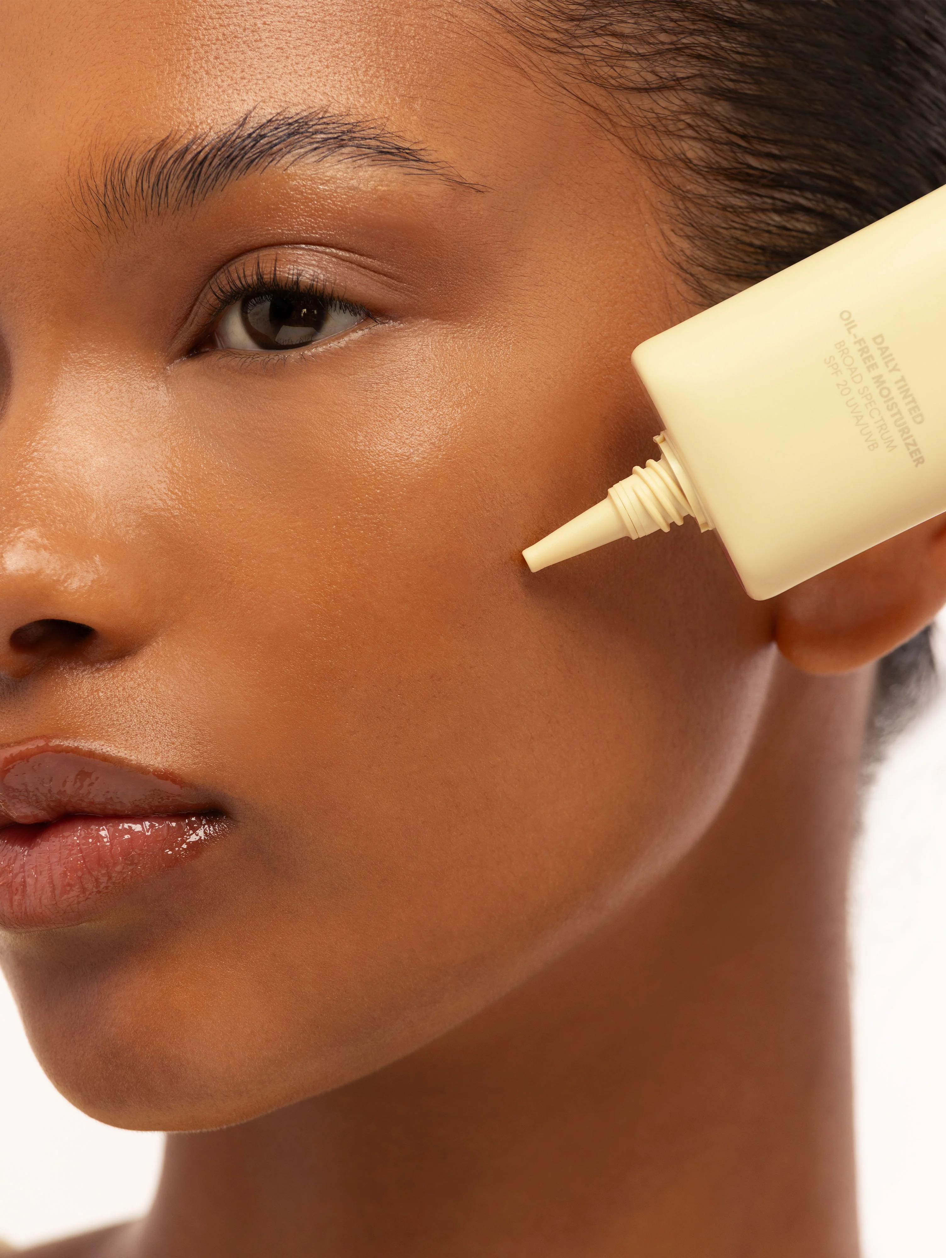 Skin So Good Daily Tinted Oil-Free Moisturizer SPF 20 - Image 25